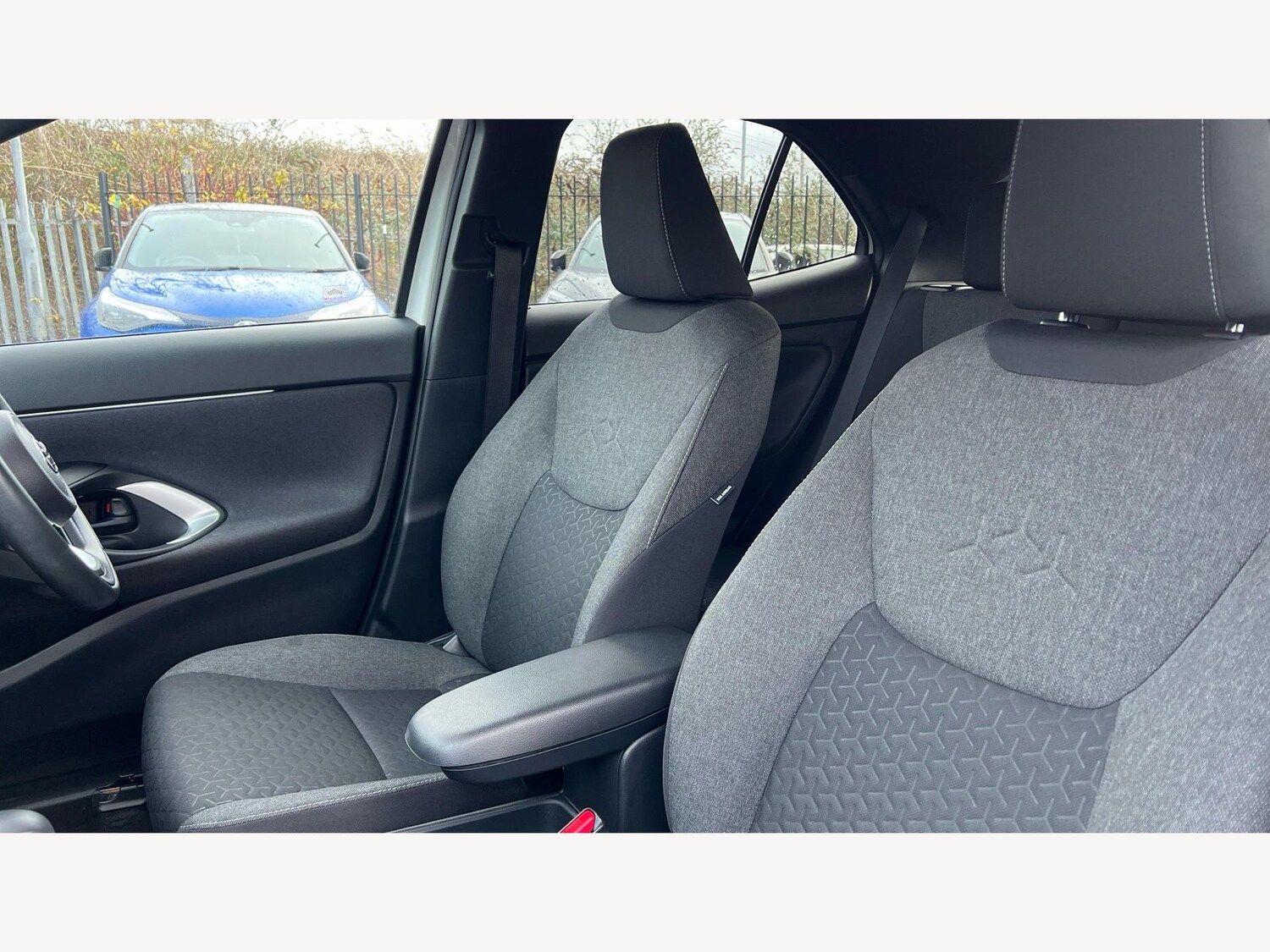 Used Toyota Yaris Cross for sale - 77216228: Photo 29