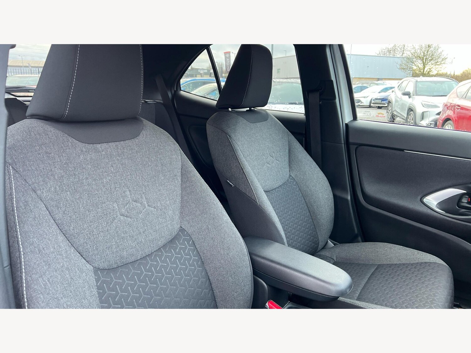 Used Toyota Yaris Cross for sale - 77216228: Photo 30