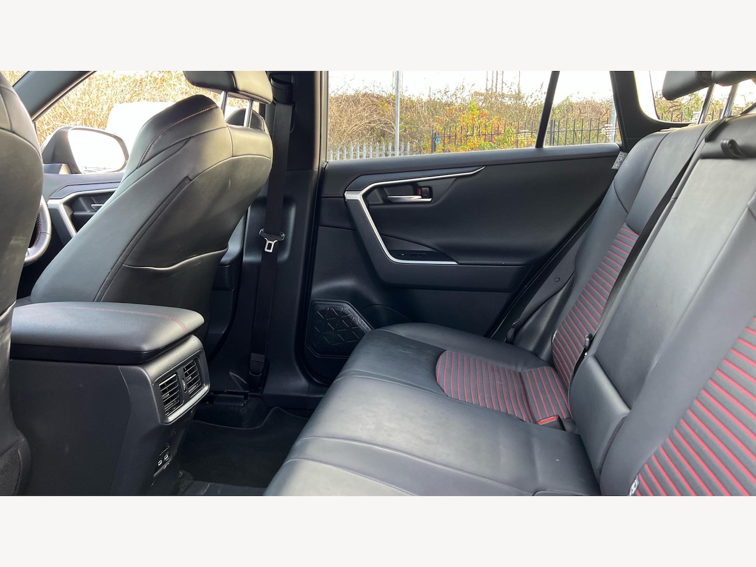 Used Toyota RAV4 2023 for sale - 76865778: Photo 15