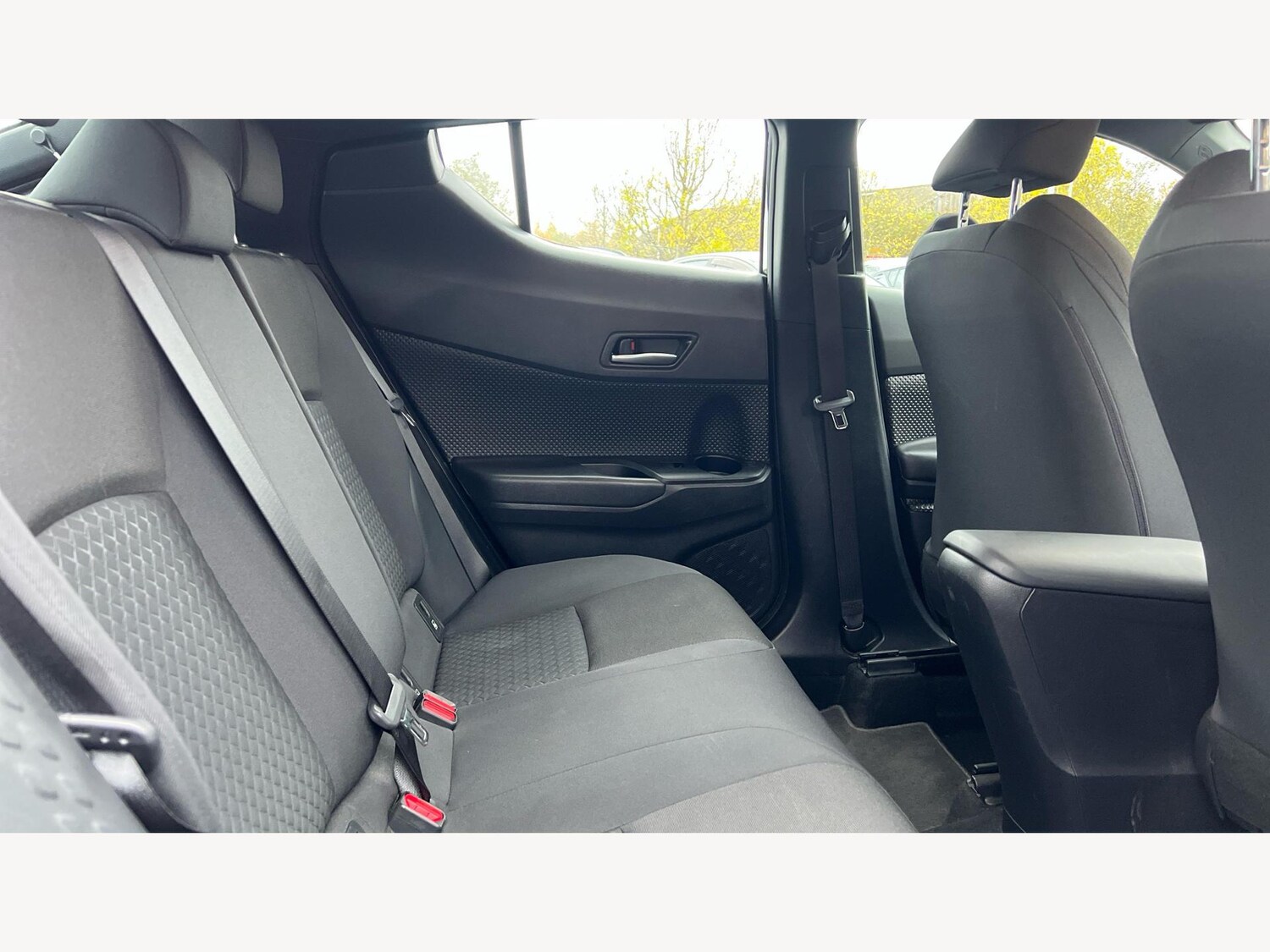 Used Toyota C-HR 2021 for sale - 77074640: Photo 14