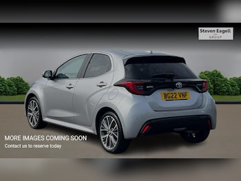 Used Toyota Yaris 2022 for sale - 76151704: Photo 2