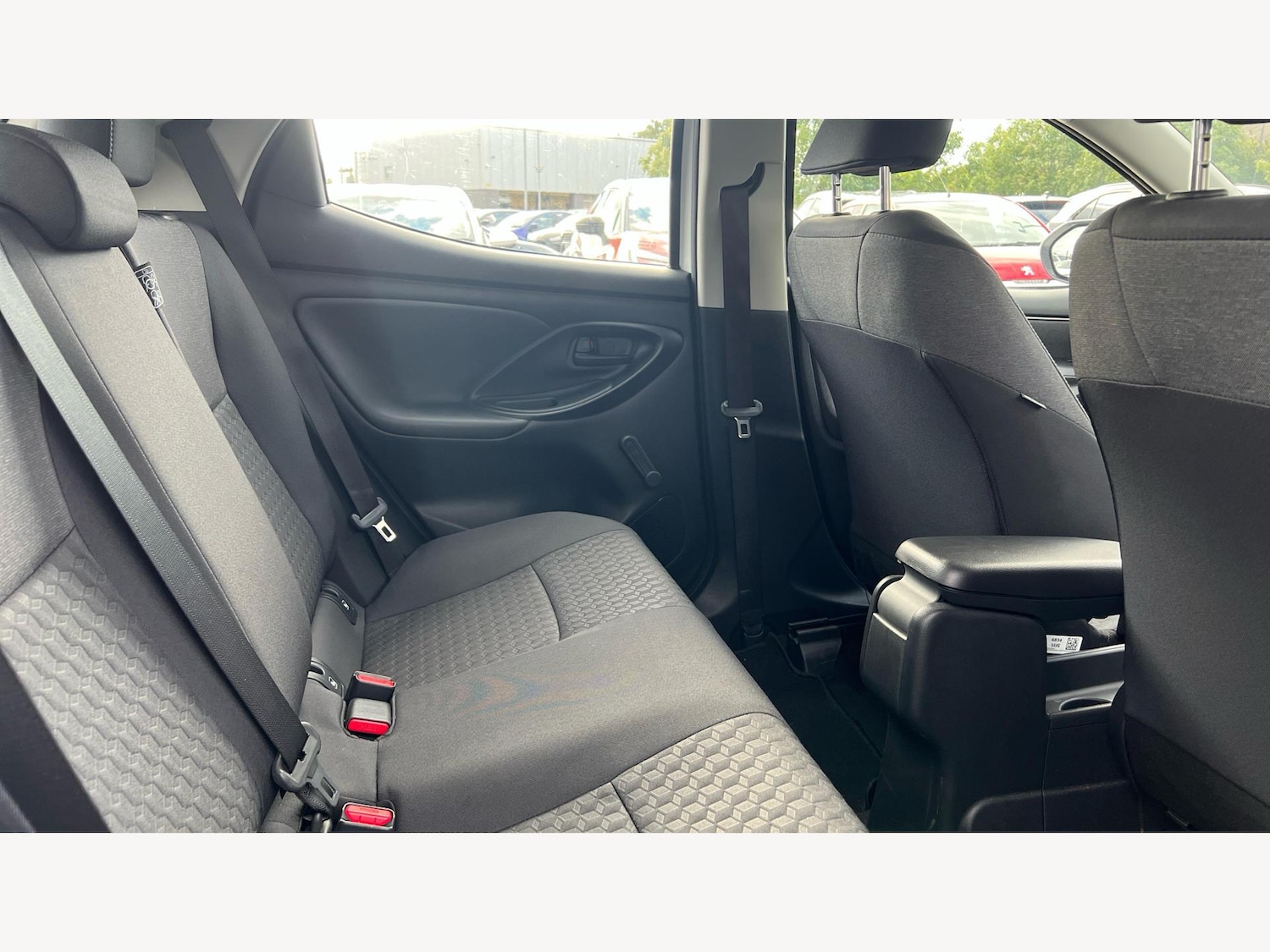 Used Toyota Yaris 2023 for sale - 77330424: Photo 14