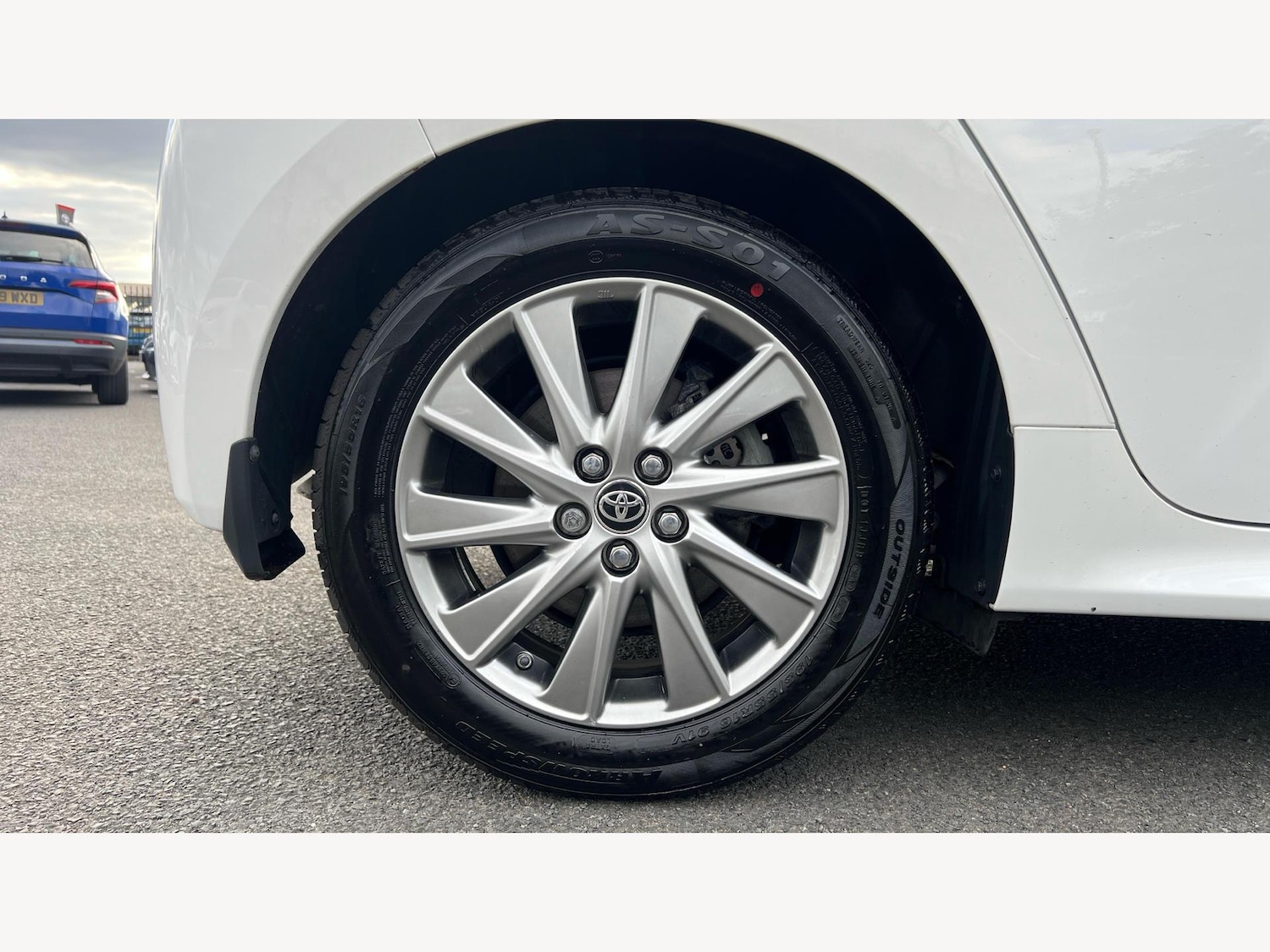 Used Toyota Yaris 2023 for sale - 77330424: Photo 20