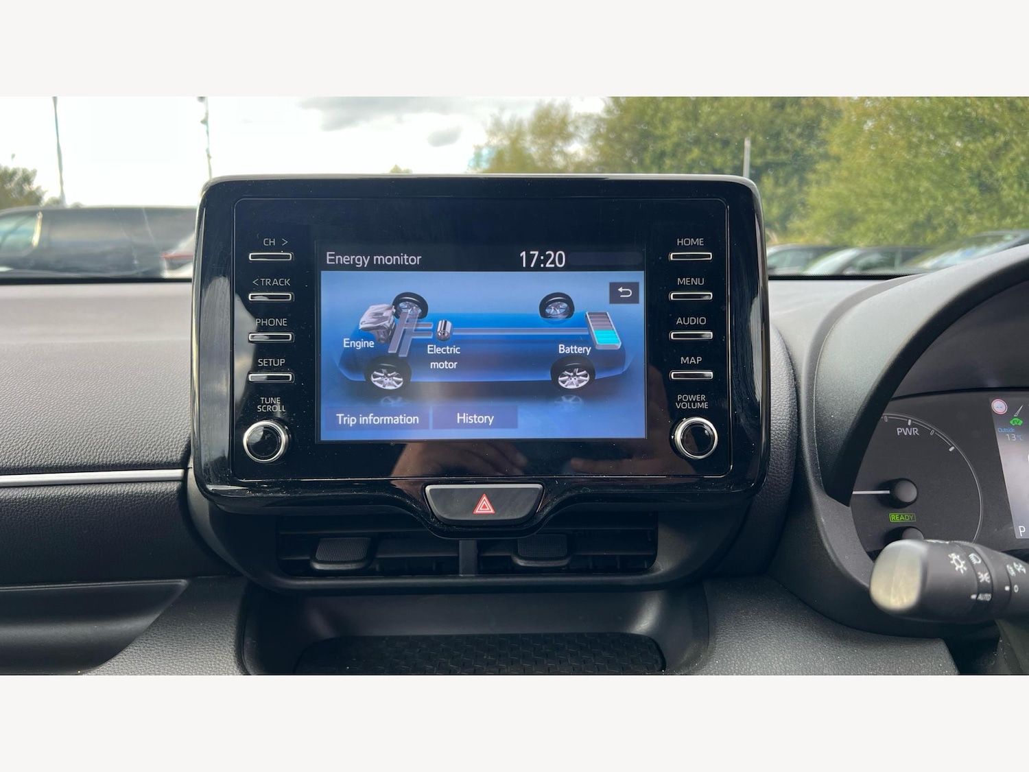 Used Toyota Yaris 2023 for sale - 77330424: Photo 23