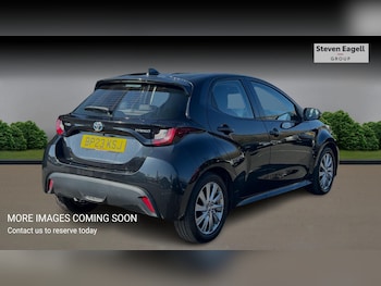 Used Toyota Yaris 2023 for sale - 78276362: Photo