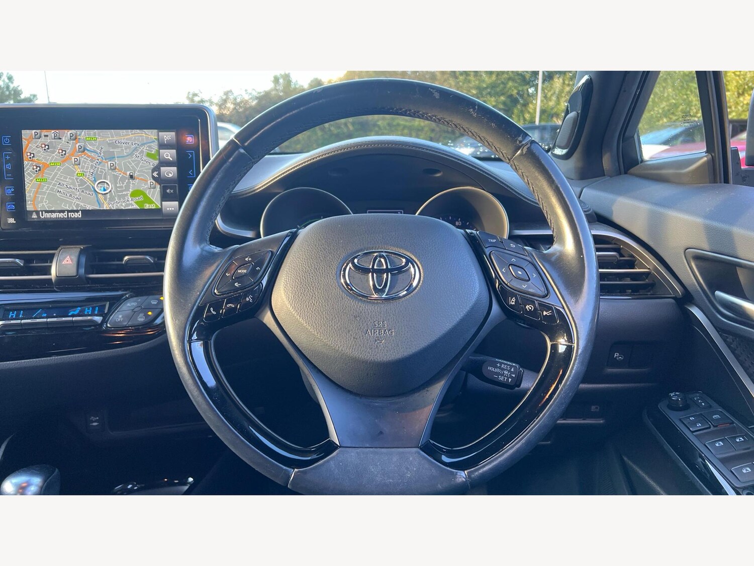 Used Toyota C-HR 2019 for sale - 76371232: Photo 10