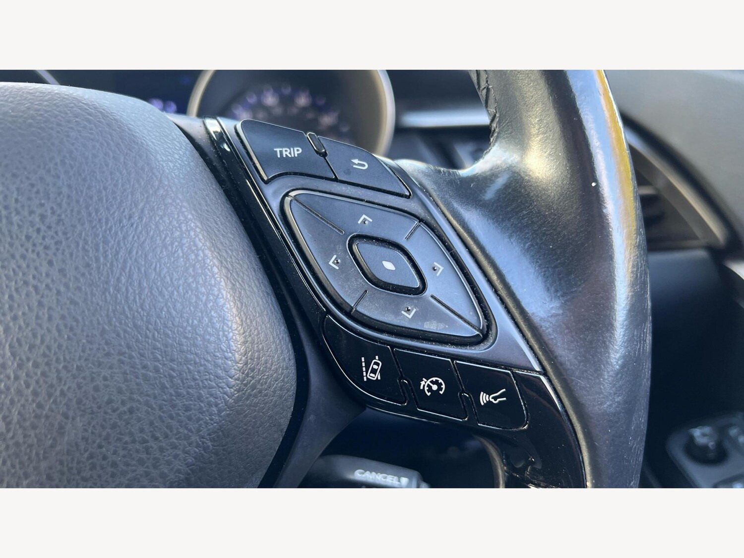 Used Toyota C-HR 2019 for sale - 76371232: Photo 28