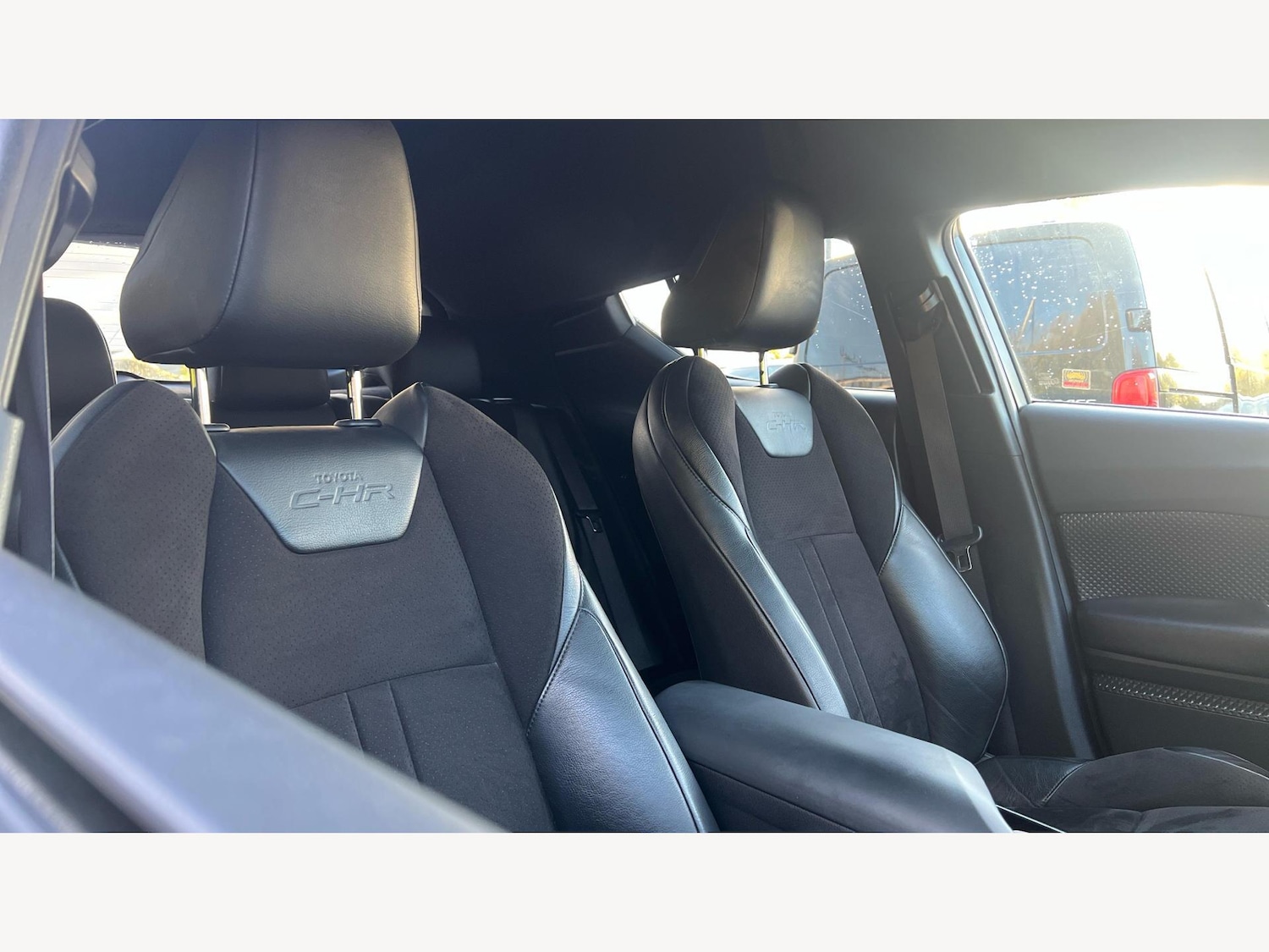 Used Toyota C-HR 2019 for sale - 76371232: Photo 30