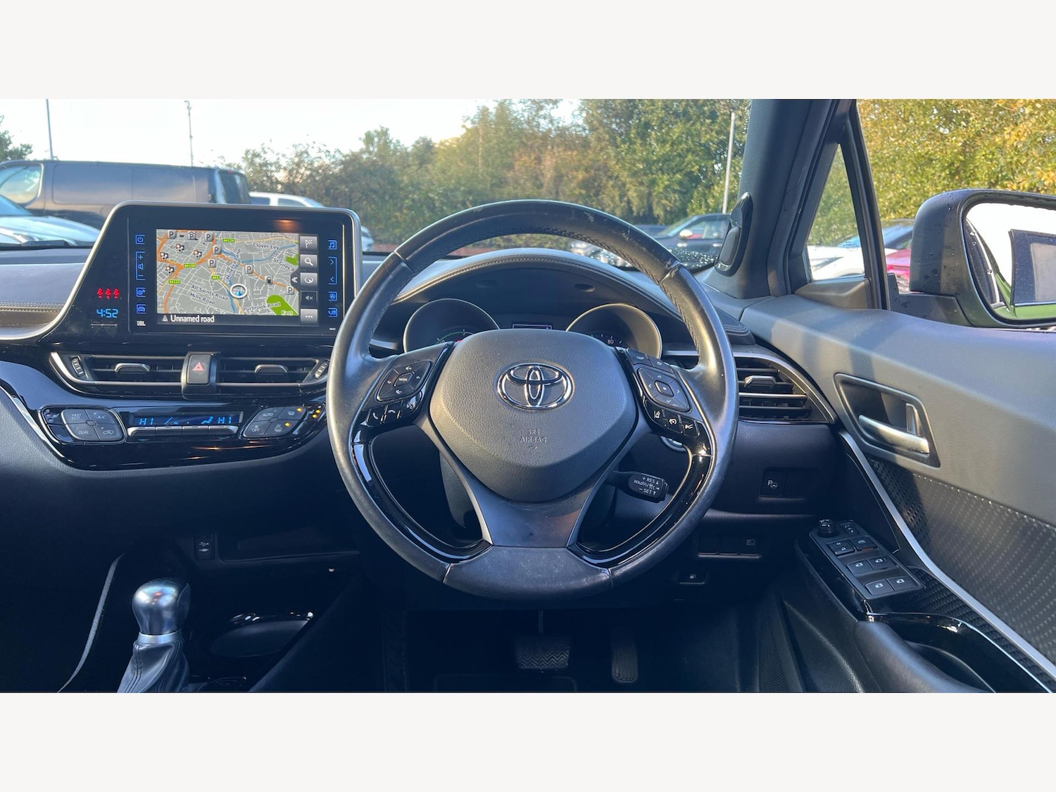 Used Toyota C-HR 2019 for sale - 76371232: Photo 8