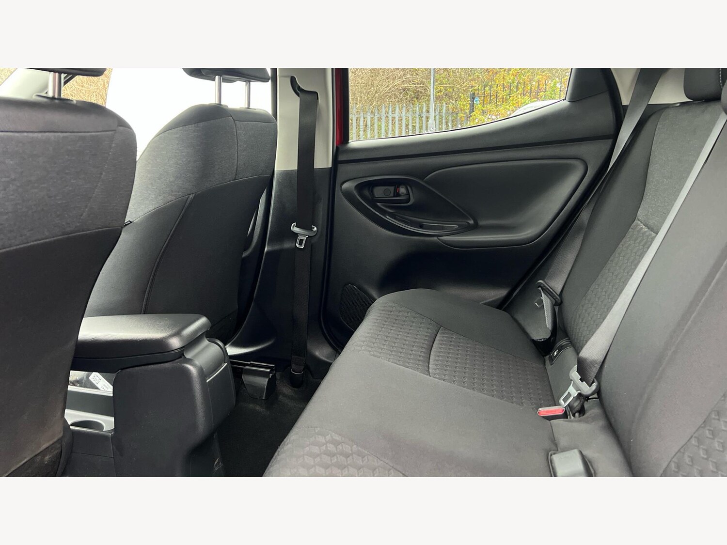 Used Toyota Yaris 2022 for sale - 77586570: Photo 15