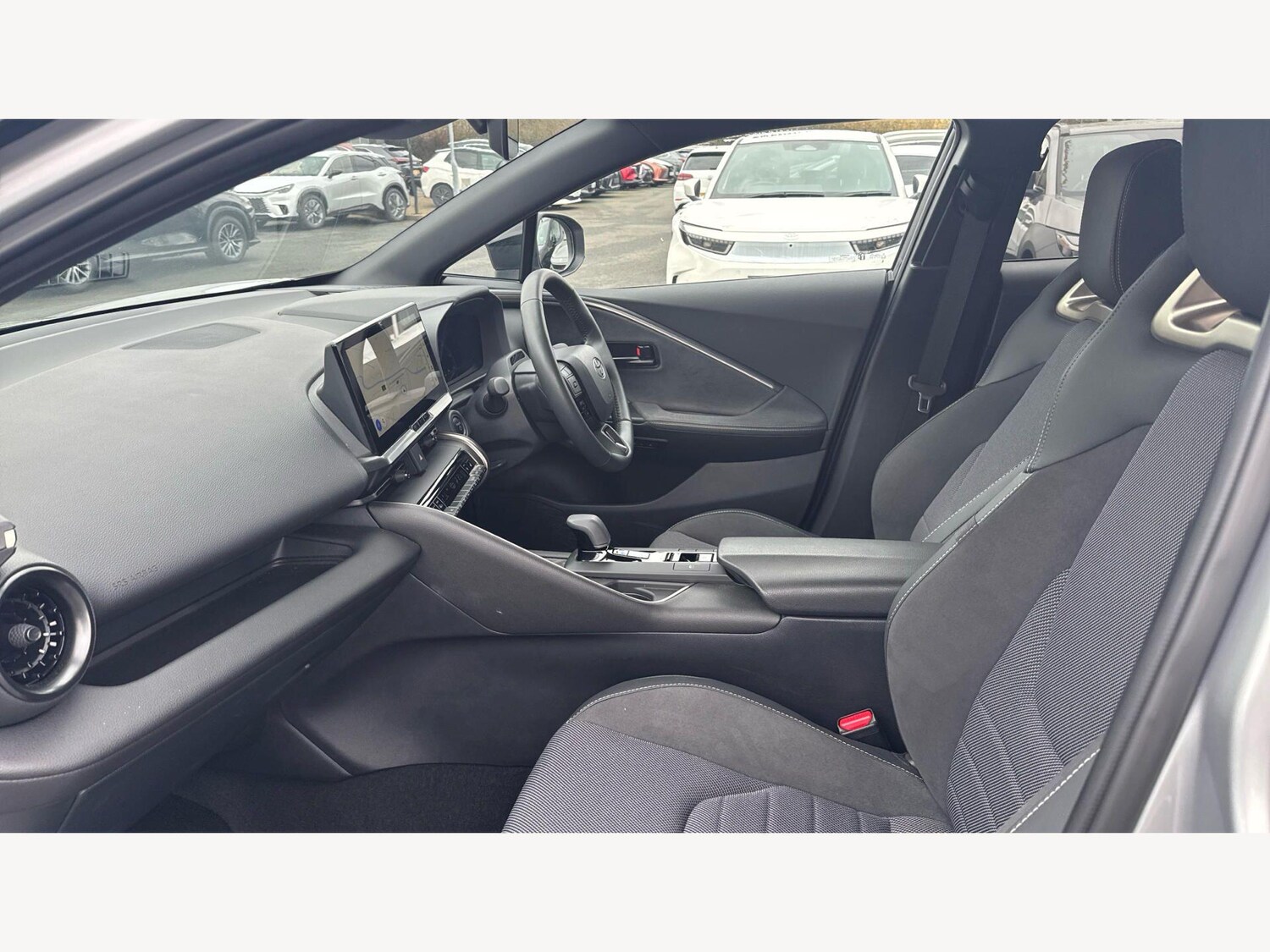 Used Toyota C-HR 2024 for sale - 77637498: Photo 12