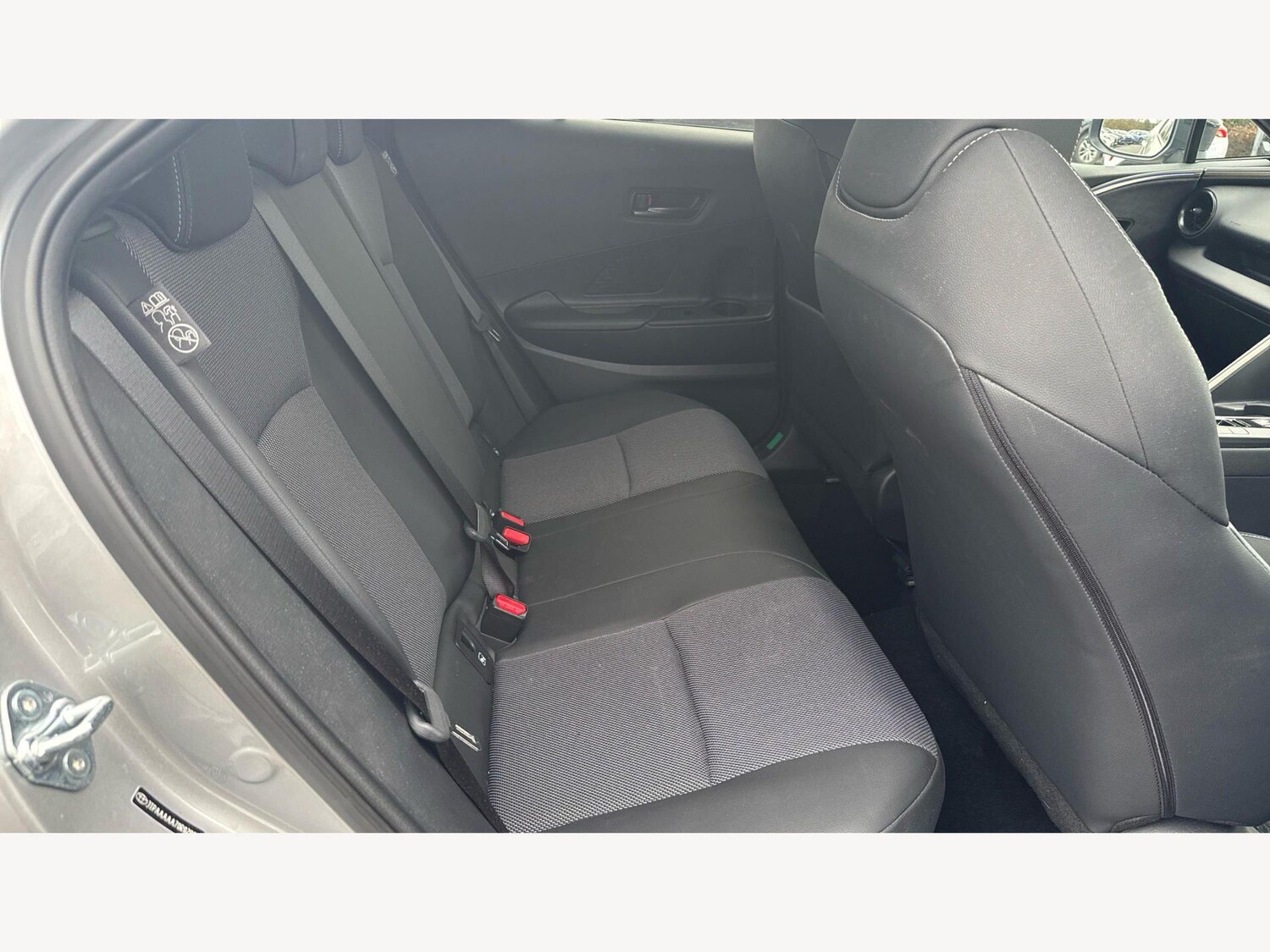 Used Toyota C-HR 2024 for sale - 77637498: Photo 14