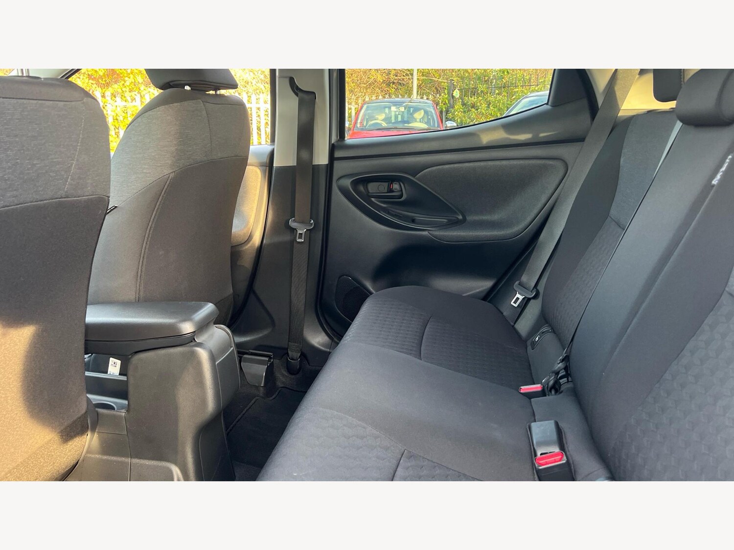 Used Toyota Yaris 2021 for sale - 76158959: Photo 15