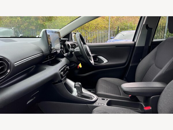 Used Toyota Yaris 2023 for sale - 75589805: Photo 12