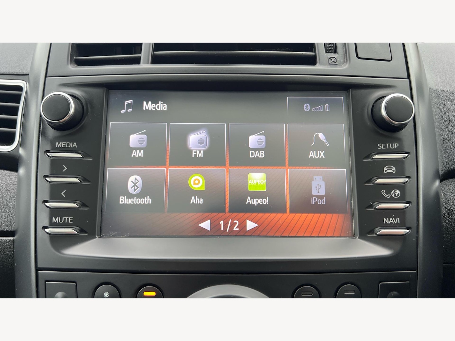 Used Toyota Verso 2017 for sale - 76765195: Photo 24