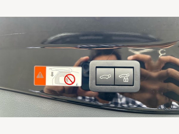 Used Toyota C-HR 2025 for sale - 75364238: Photo 27