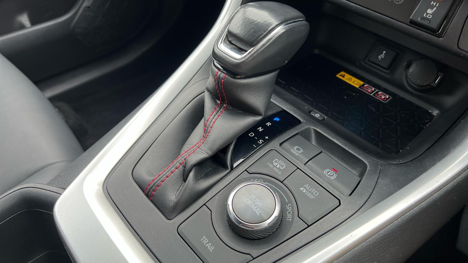 Used Toyota RAV4 2022 for sale - 77598961: Photo 38