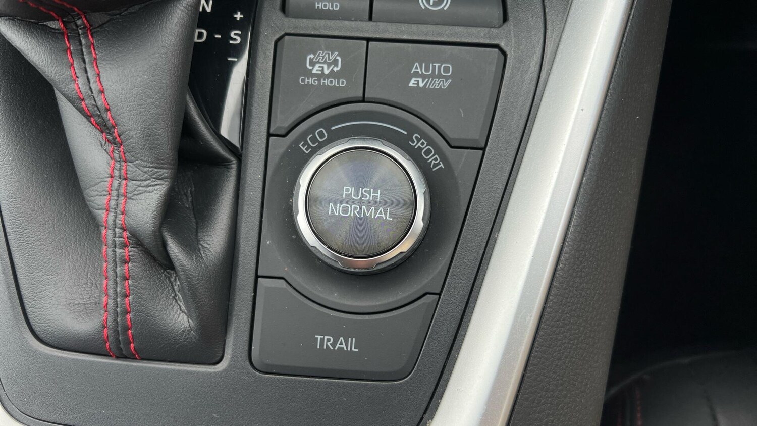 Used Toyota RAV4 2022 for sale - 77598961: Photo 39