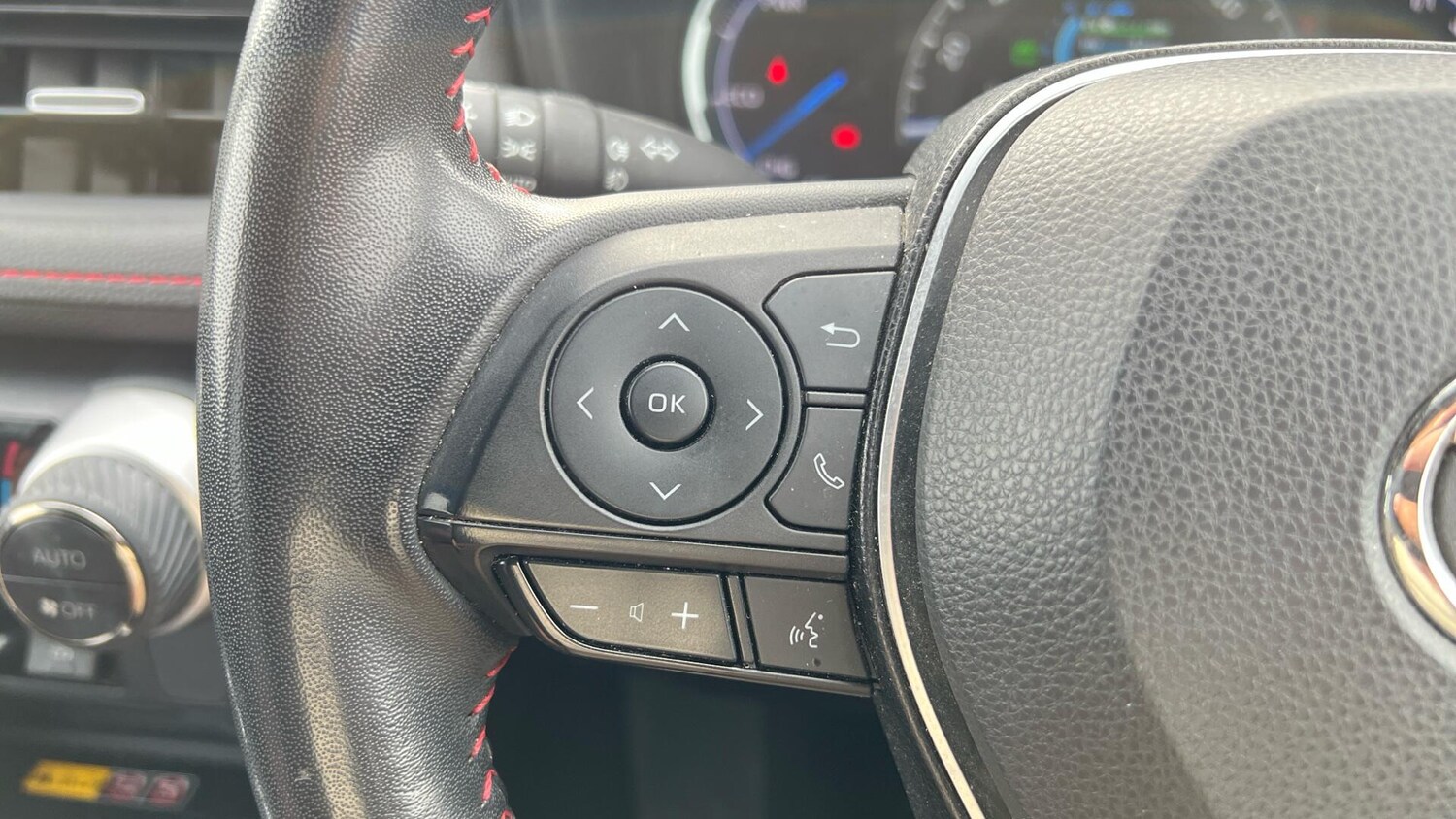 Used Toyota RAV4 2022 for sale - 77598961: Photo 40