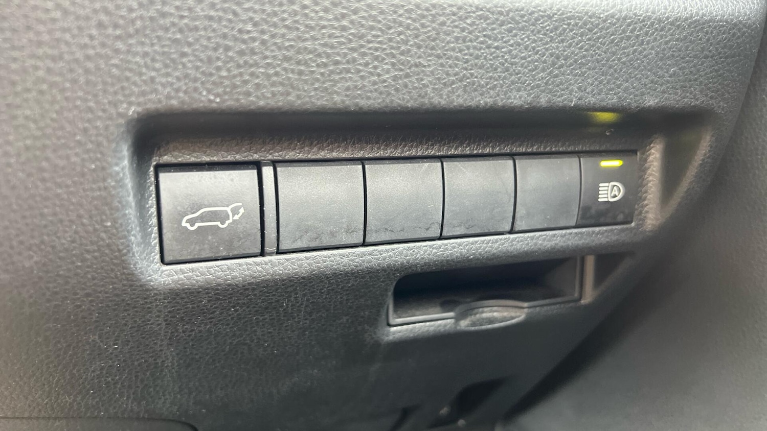 Used Toyota RAV4 2022 for sale - 77598961: Photo 42