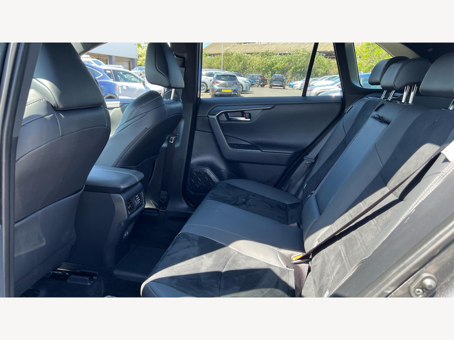 Used Toyota RAV4 2024 for sale - 77634016: Photo 15