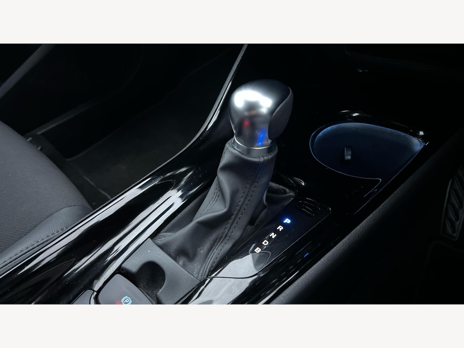 Used Toyota C-HR for sale - 77484574: Photo 28