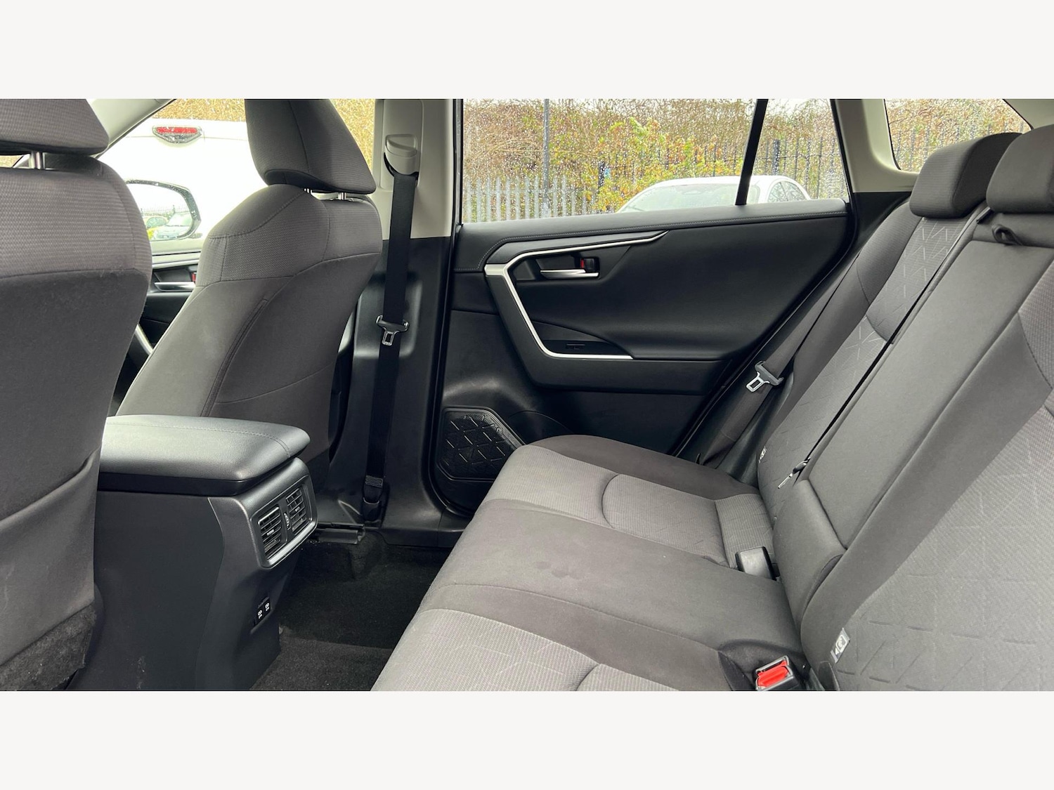 Used Toyota RAV4 2020 for sale - 76765902: Photo 15