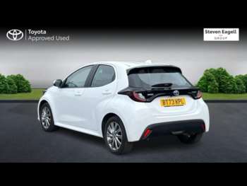 Used Toyota Yaris 2023 for sale - 74704757: Photo