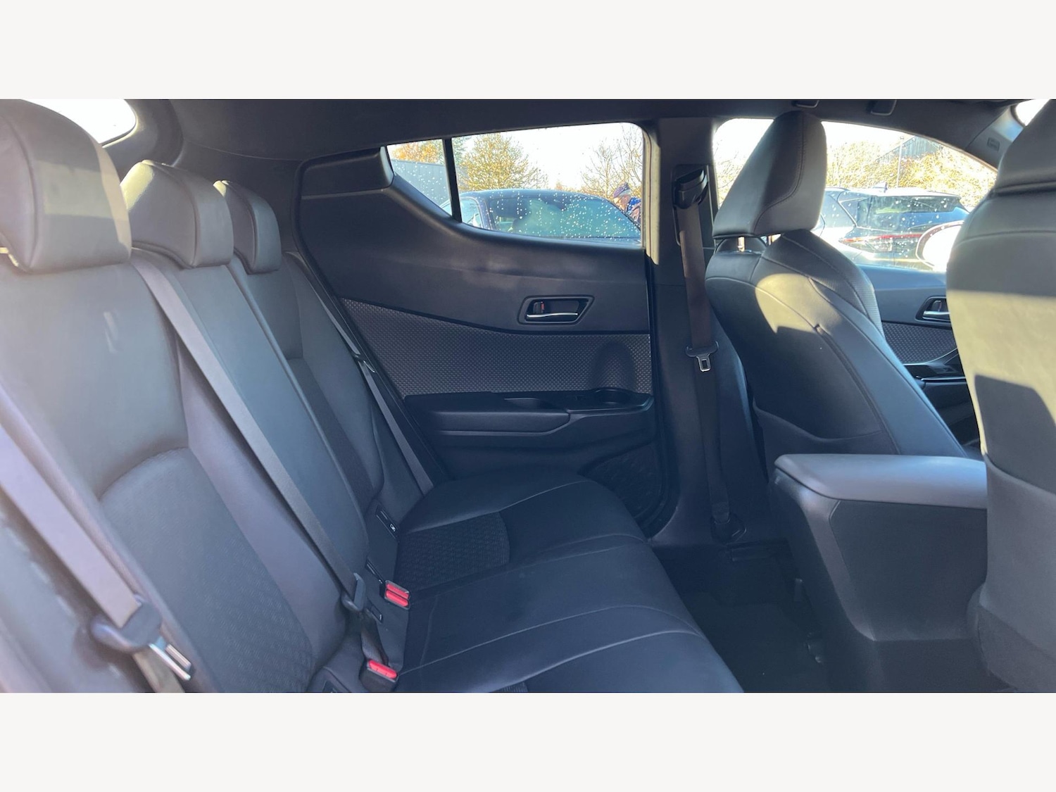 Used Toyota C-HR 2020 for sale - 76801994: Photo 14