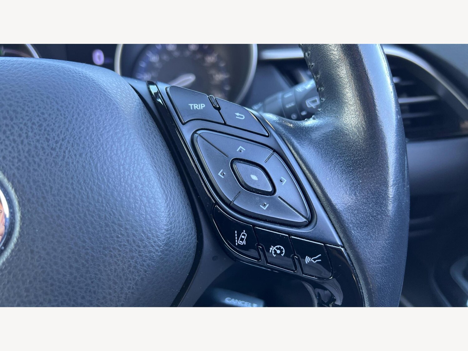 Used Toyota C-HR 2020 for sale - 76801994: Photo 28