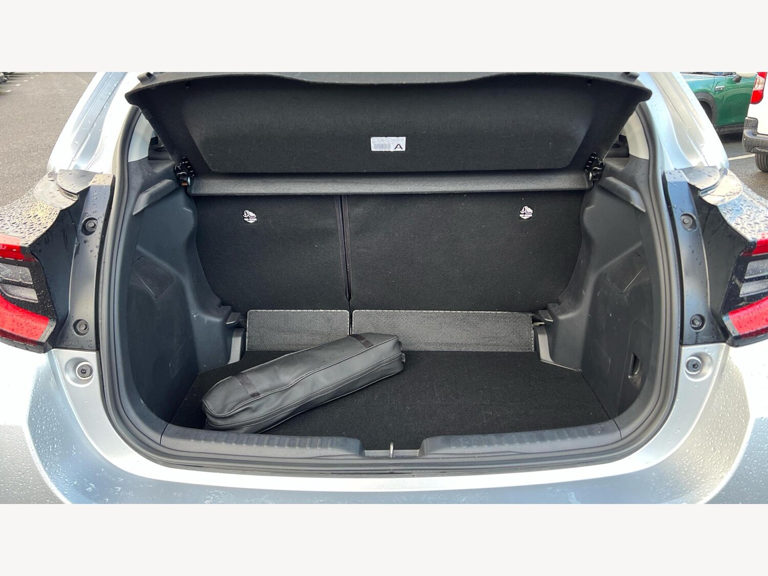 Used Toyota Yaris for sale - 77191512: Photo 16