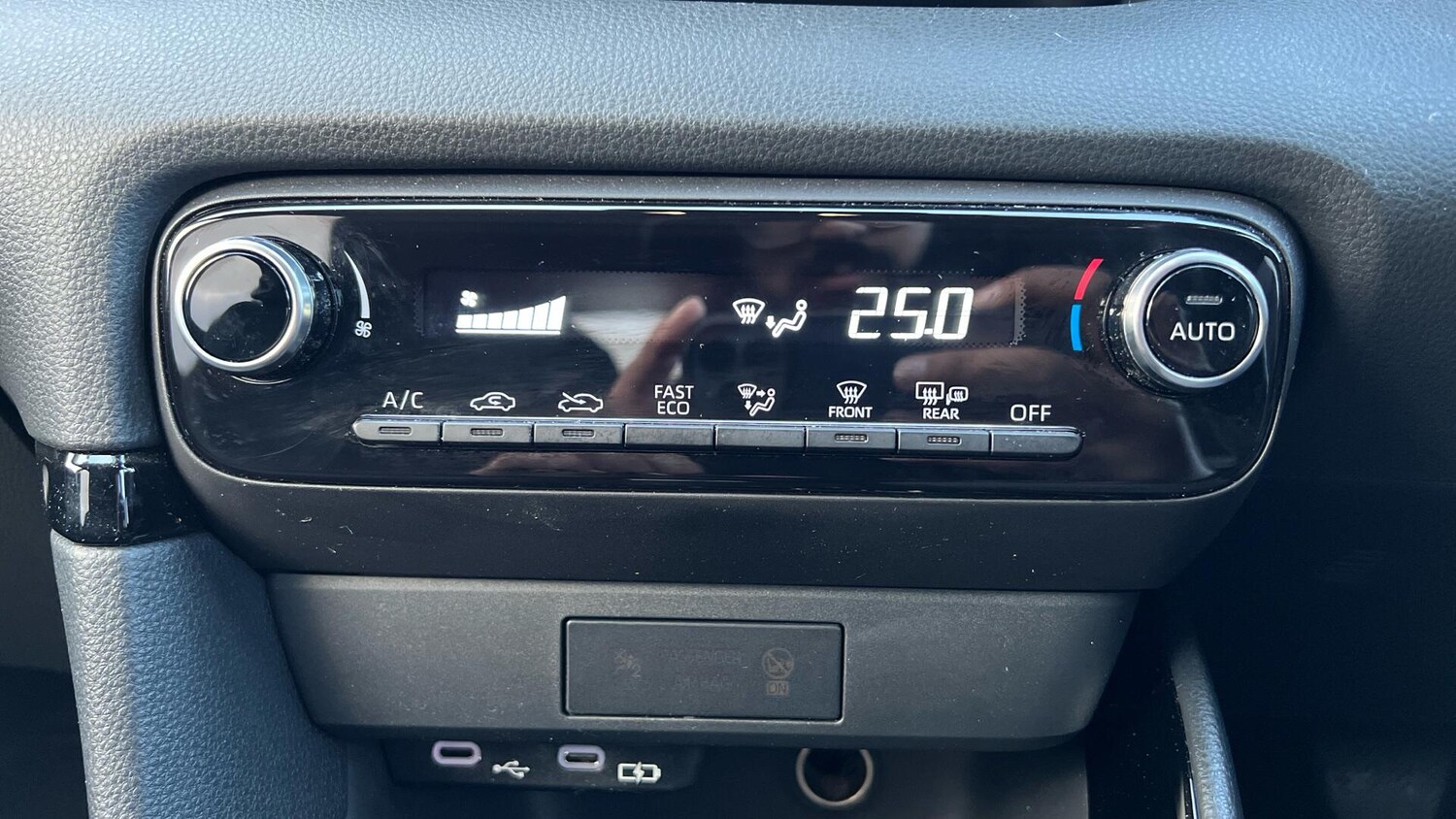 Used Toyota Yaris for sale - 77191512: Photo 33