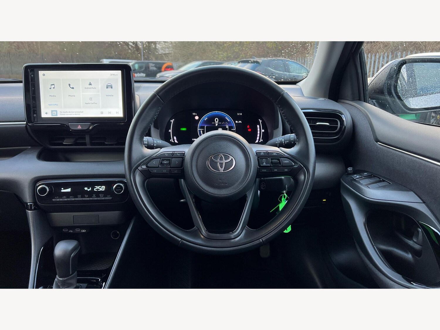 Used Toyota Yaris for sale - 77191512: Photo 8