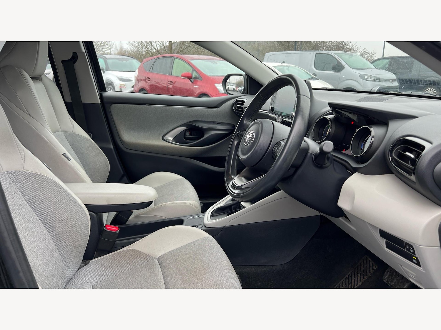 Used Toyota Yaris 2021 for sale - 77144570: Photo 13