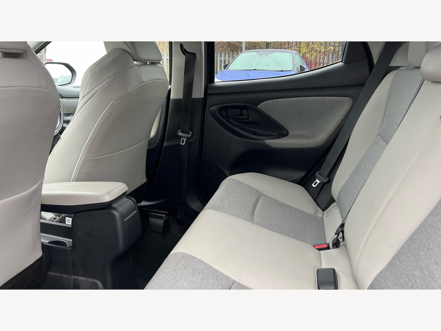 Used Toyota Yaris 2021 for sale - 77144570: Photo 15