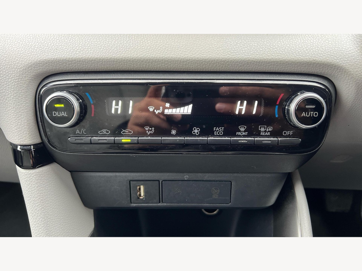 Used Toyota Yaris 2021 for sale - 77144570: Photo 29