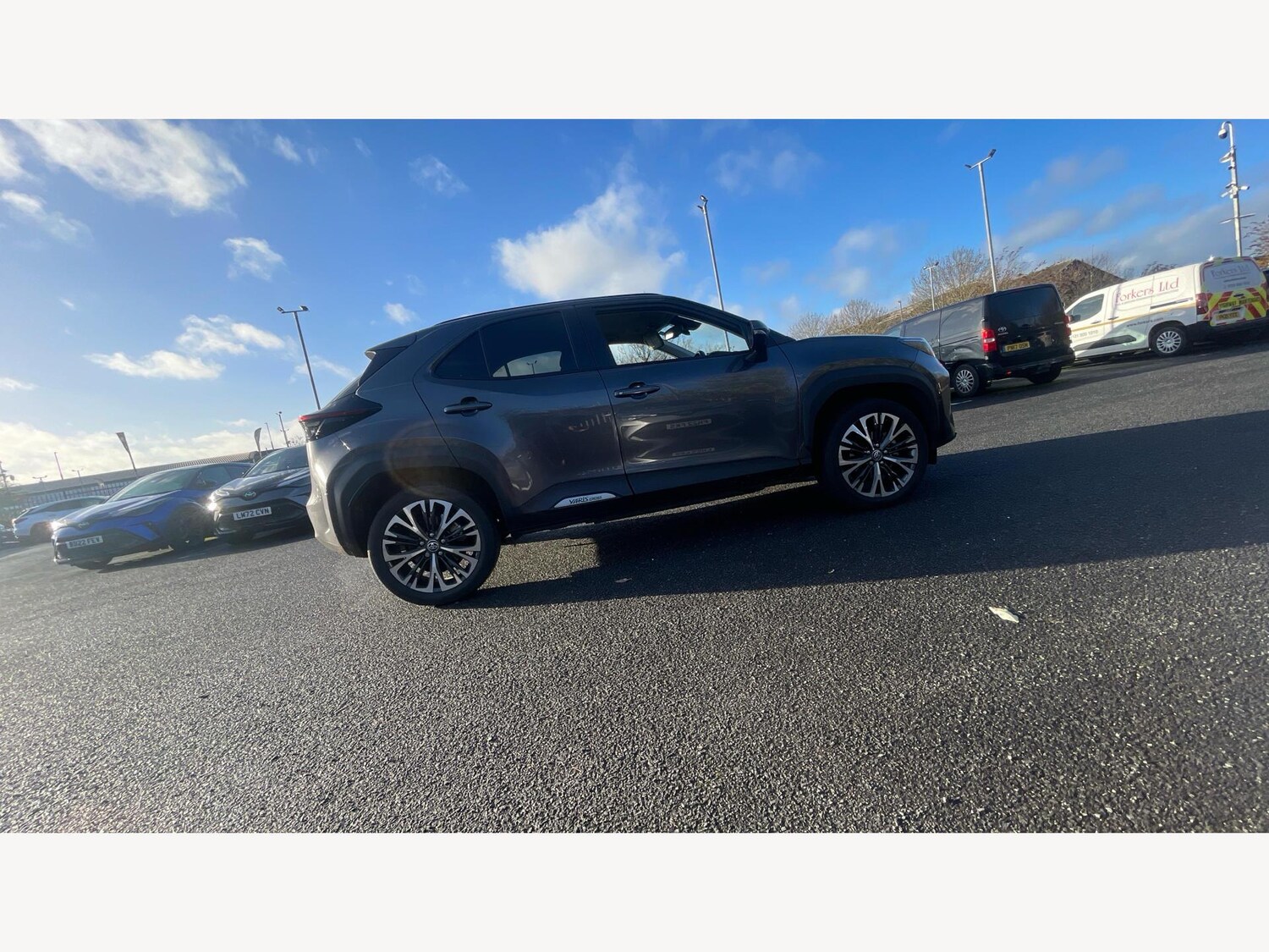 Used Toyota Yaris Cross 2024 for sale - 77020905: Photo 18