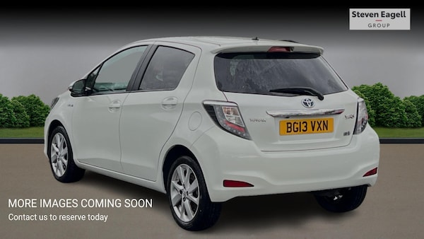 Used Toyota Yaris 2013 for sale - 76246572: Photo 2