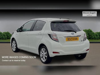 Used Toyota Yaris 2013 for sale - 76246572: Photo 2