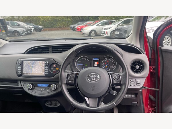 Used Toyota Yaris 2018 for sale - 76307544: Photo 10