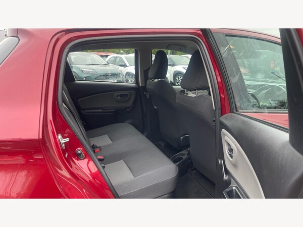 Used Toyota Yaris 2018 for sale - 76307544: Photo 14