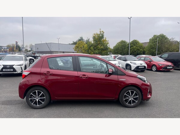 Used Toyota Yaris 2018 for sale - 76307544: Photo 18