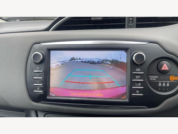 Used Toyota Yaris 2018 for sale - 76307544: Photo 26