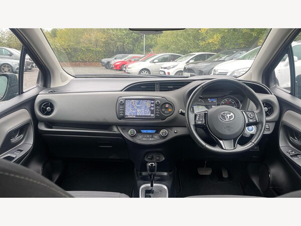 Used Toyota Yaris 2018 for sale - 76307544: Photo 7