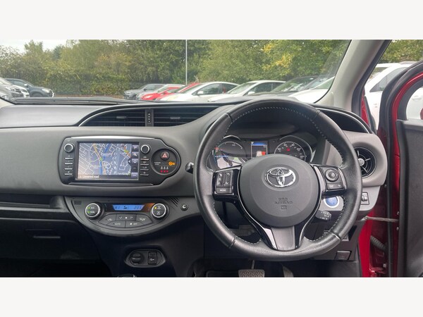 Used Toyota Yaris 2018 for sale - 76307544: Photo 8