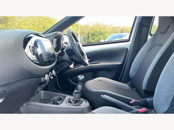 Used Toyota Aygo X 2024 for sale - 76174947: Photo 12
