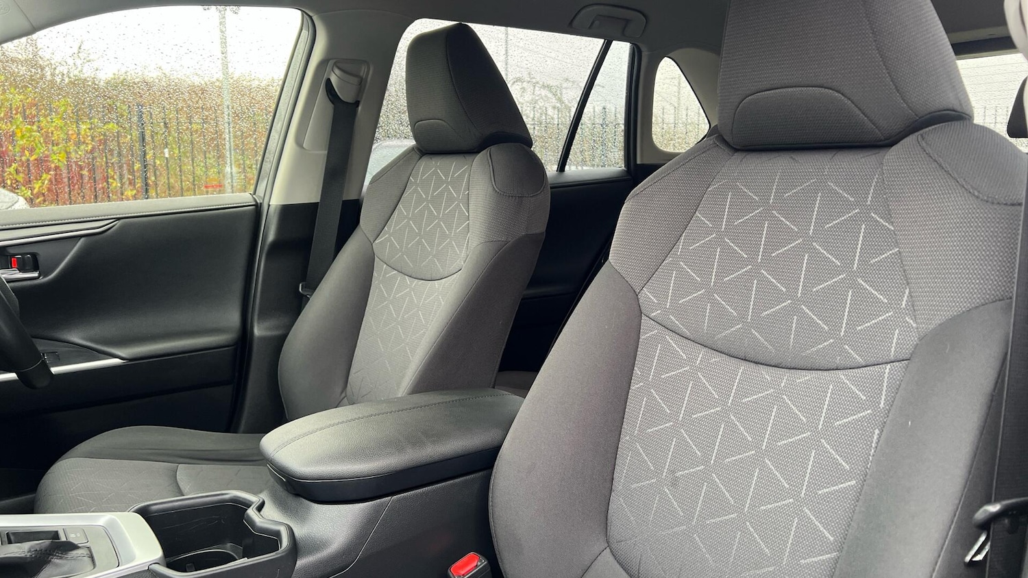 Used Toyota RAV4 2022 for sale - 76952688: Photo 34