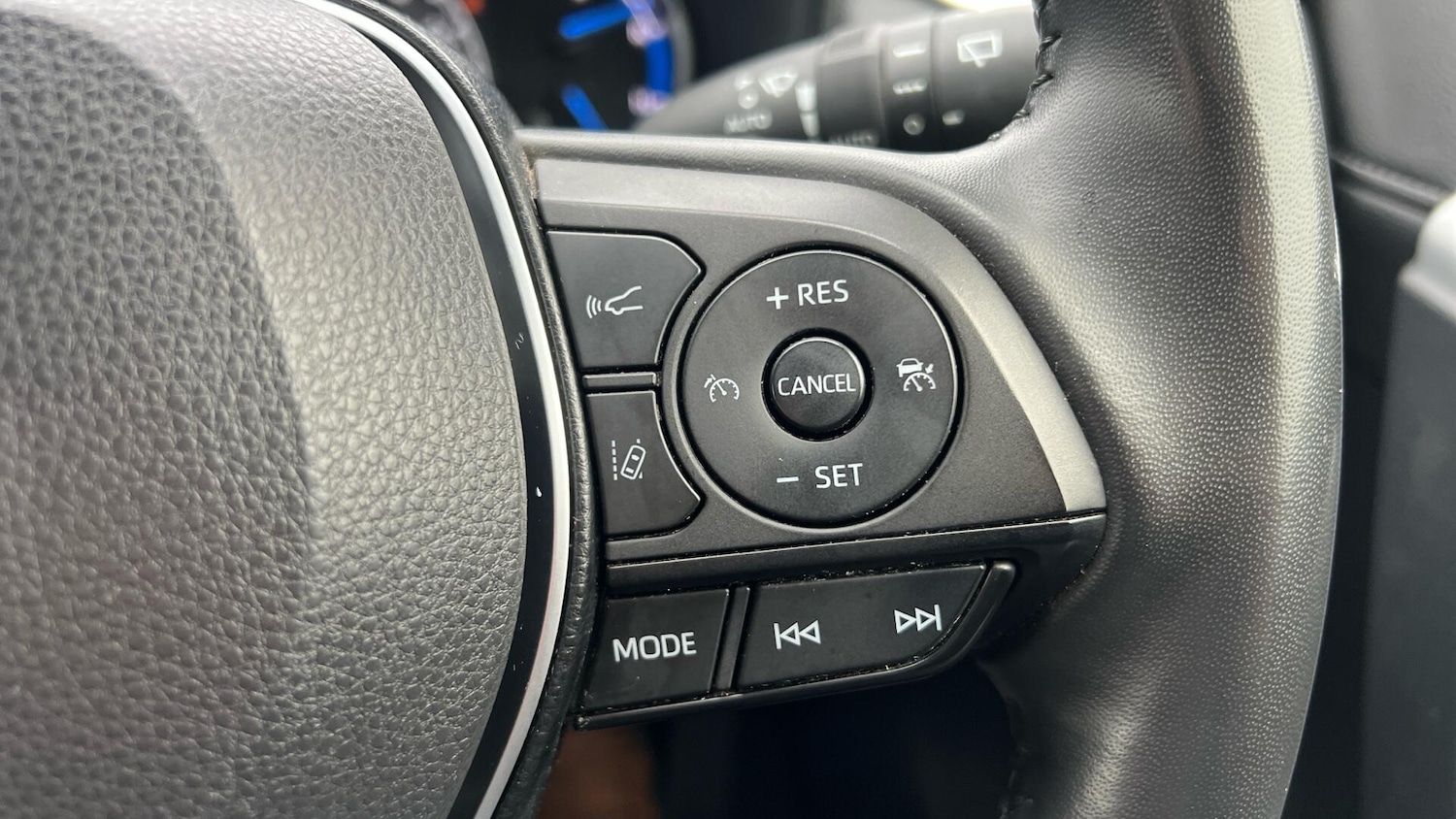 Used Toyota RAV4 2022 for sale - 76952688: Photo 41