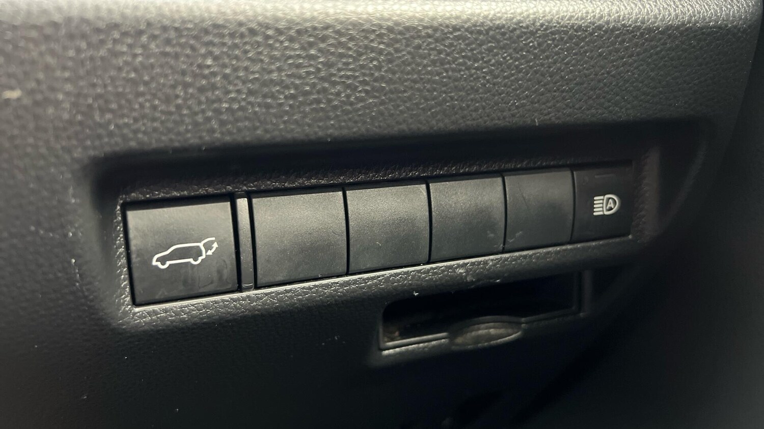 Used Toyota RAV4 2022 for sale - 76952688: Photo 42