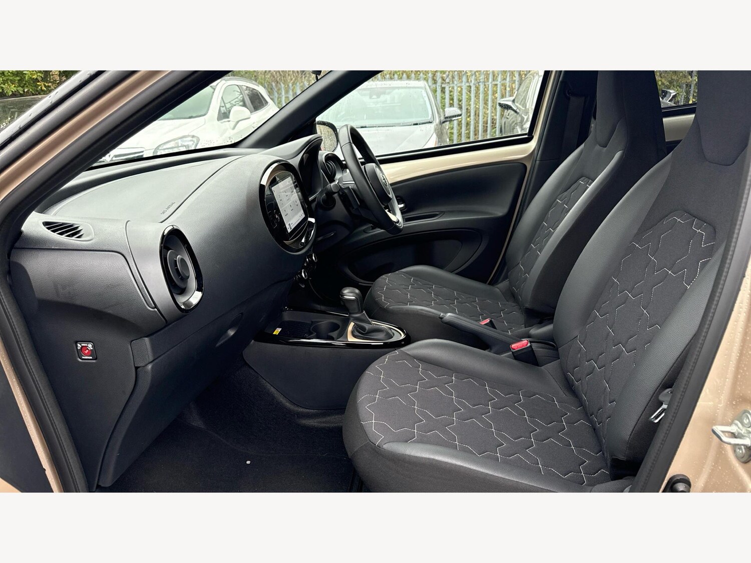 Used Toyota Aygo X 2023 for sale - 76307435: Photo 12